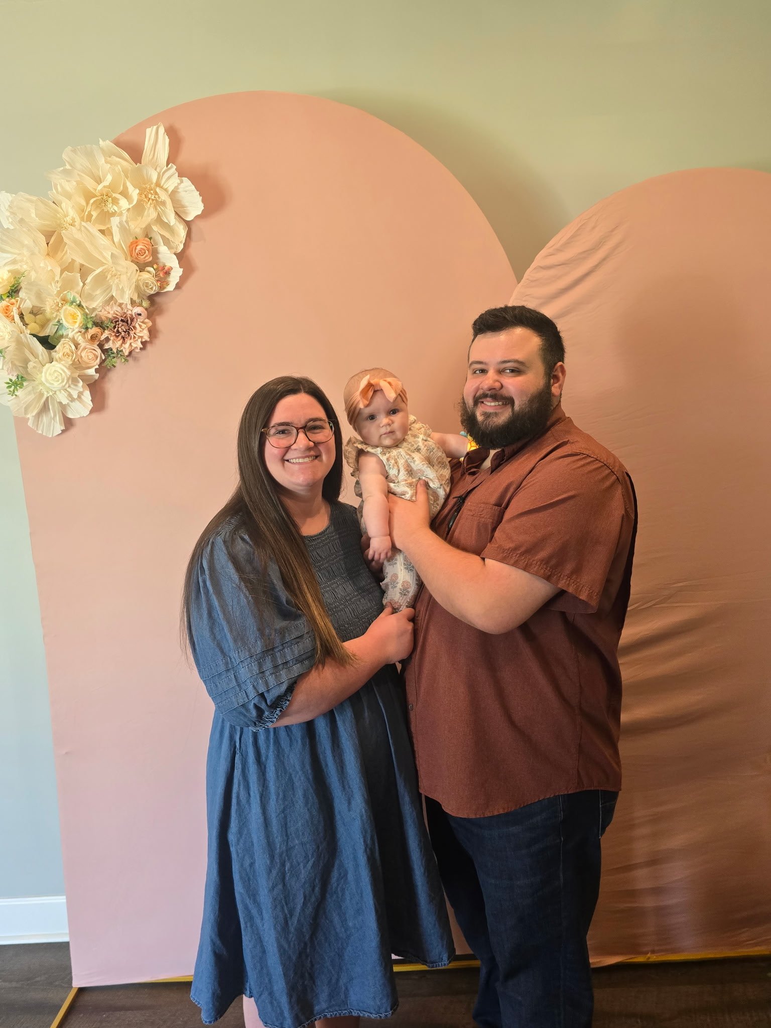 Shane Wendt with his wife and daughter